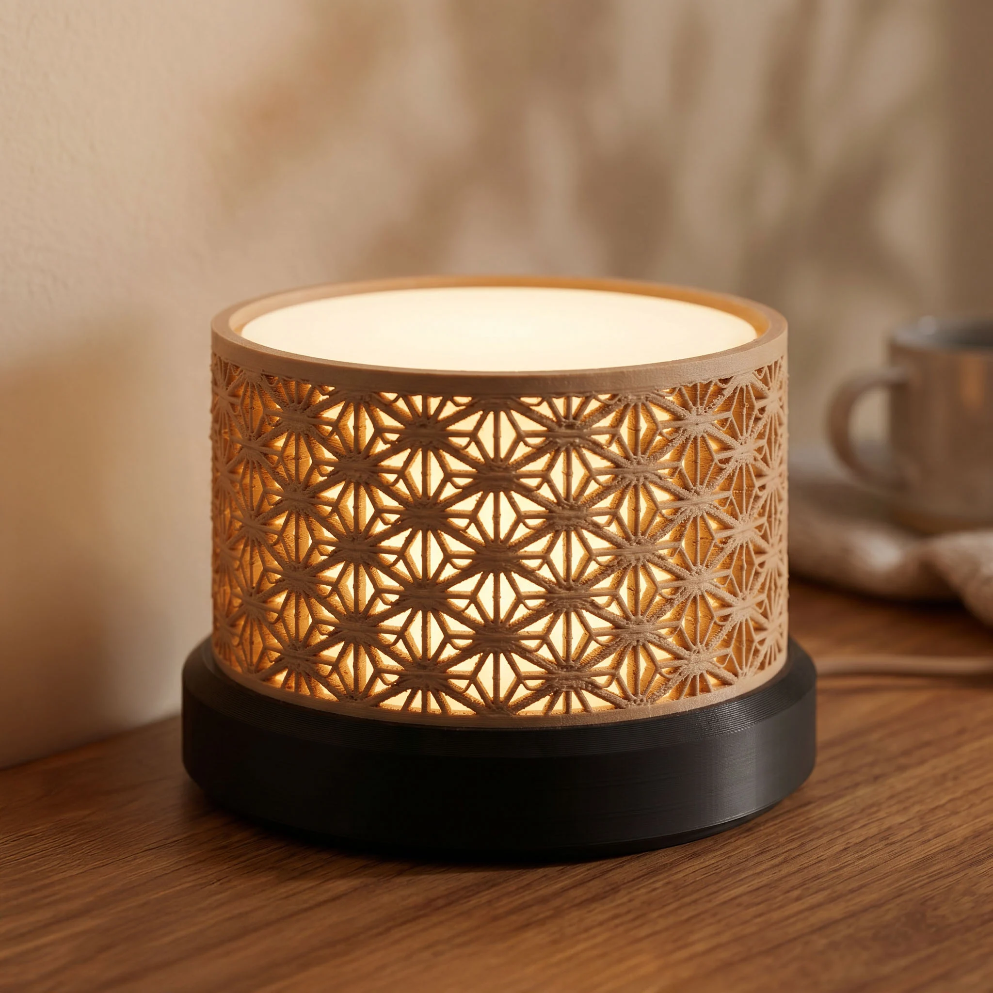 Aria – dekorativna stolna lampa