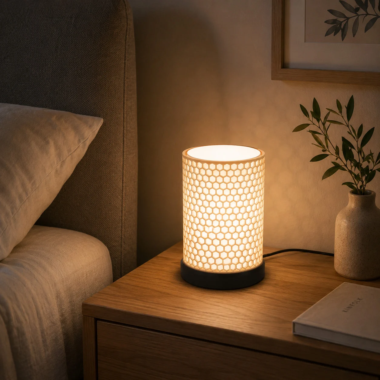 Hexa – dekorativna stolna lampa