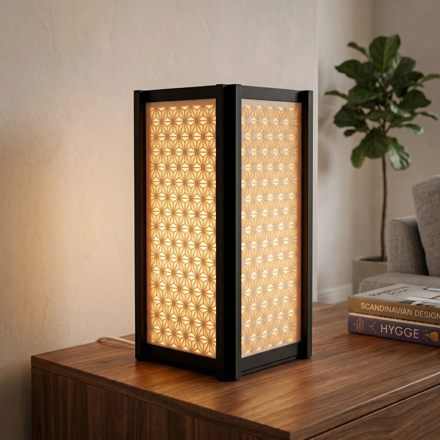 Solia – dekorativna stolna lampa bijela